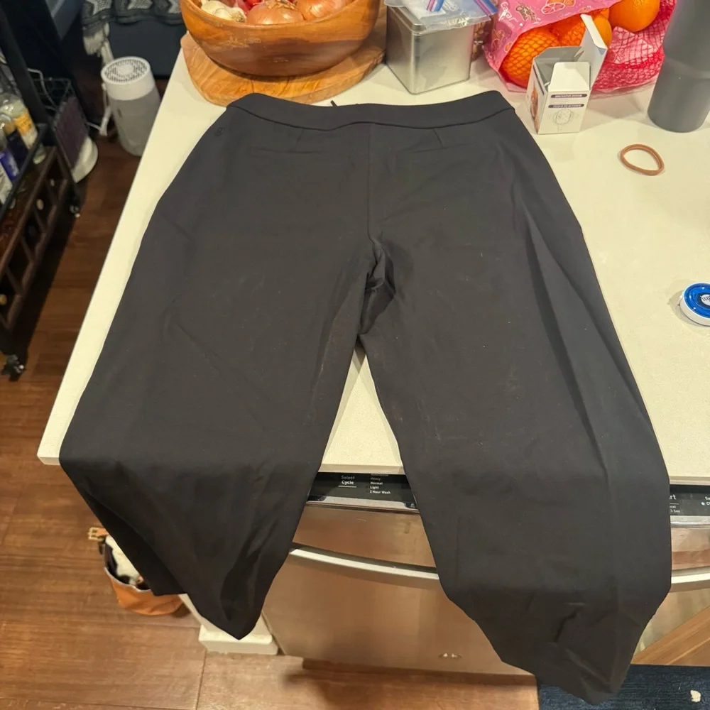 Lululemon Tapered Leg Mid Rise Pant - Picture 3 of 6